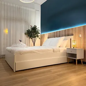  Appartement Sunshine Getaway - Stylish In The Heart Of