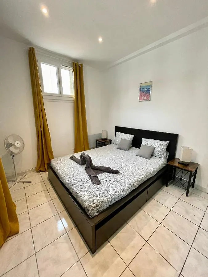 Joli Appartement Spacieux A 3 Min A Pied De La Mer Nice